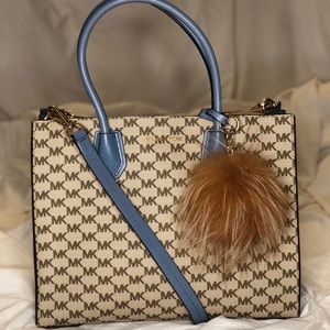 Micheal Kors Studio Signature Convertible Mercer Tote (Blue)